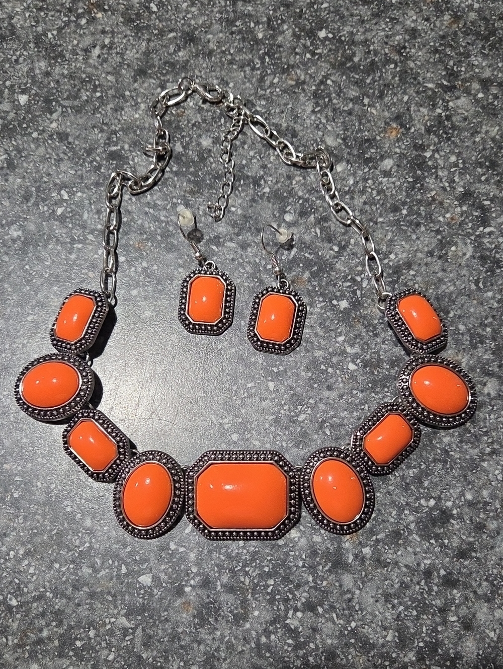 Paparazzi Necklace And Earrings